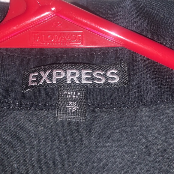 Express button down - Picture 3 of 3